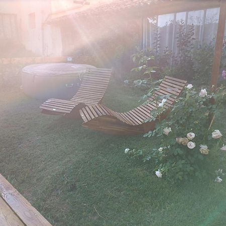 Jolie Maisonnette Niozelles Ngoại thất bức ảnh